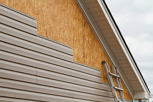 Professional Siding Contractor technician working in Neshanic Station, NJ